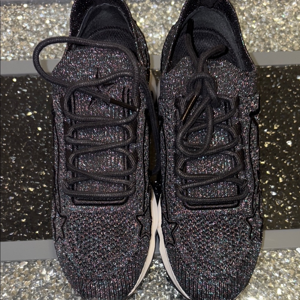 Ash Black Star Pattern Sneakers